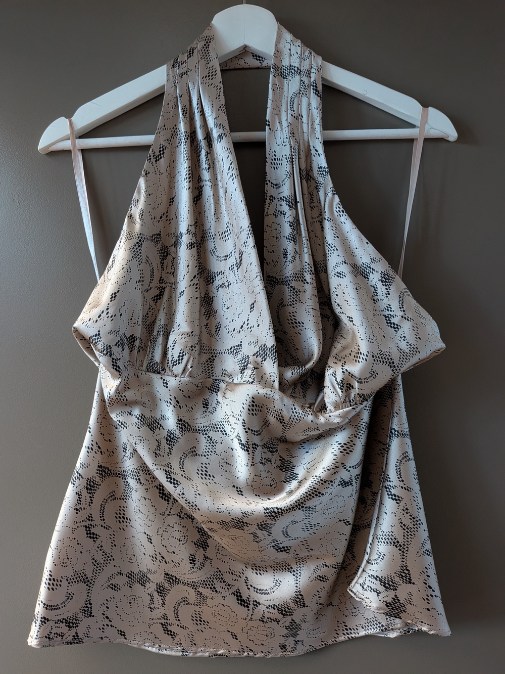 Express 100% Silk Snakeskin Halter Cami Top L Party Date Night Vintage Boho